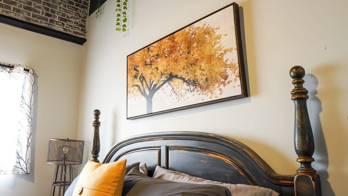 Photo of Bedroom in Niles