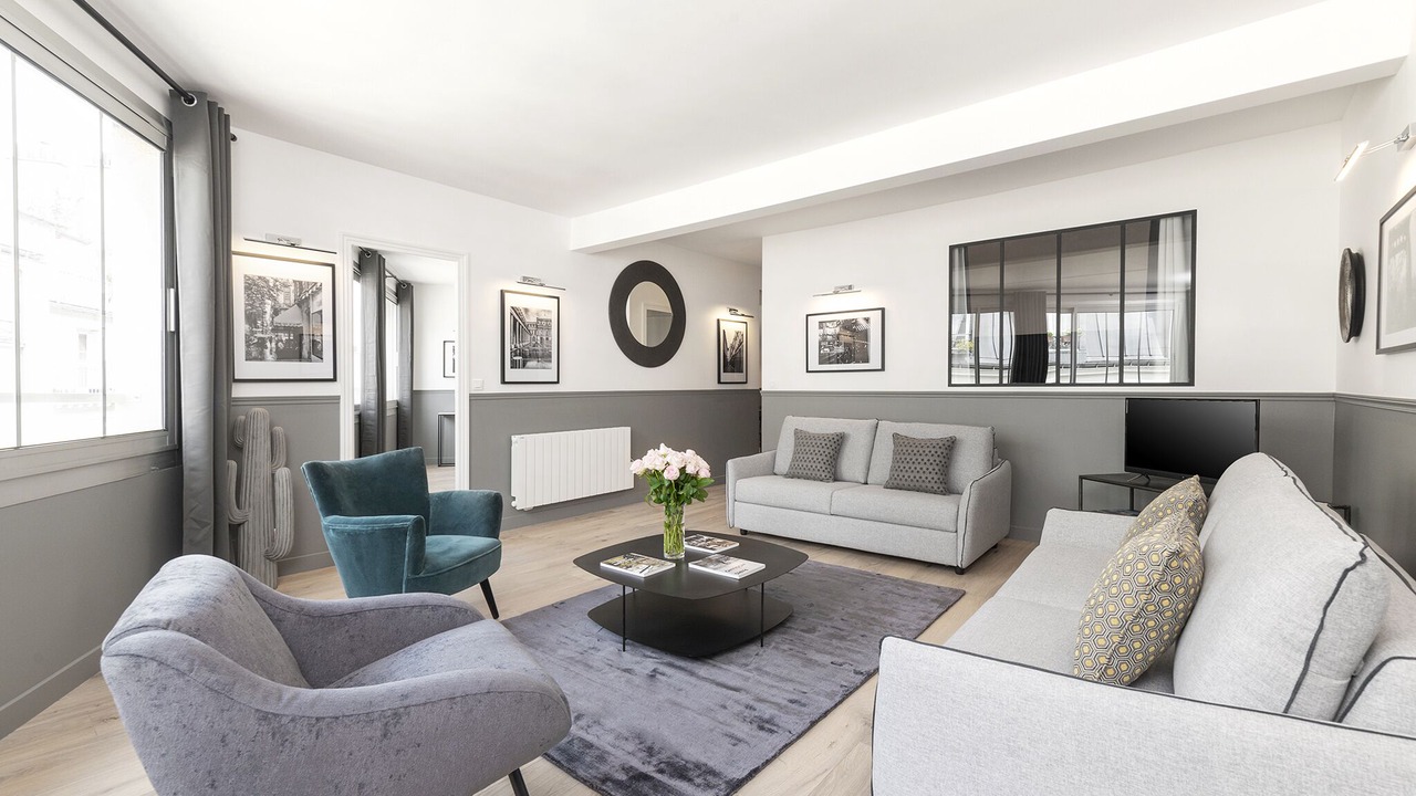 Photo of Livingroom in Archives