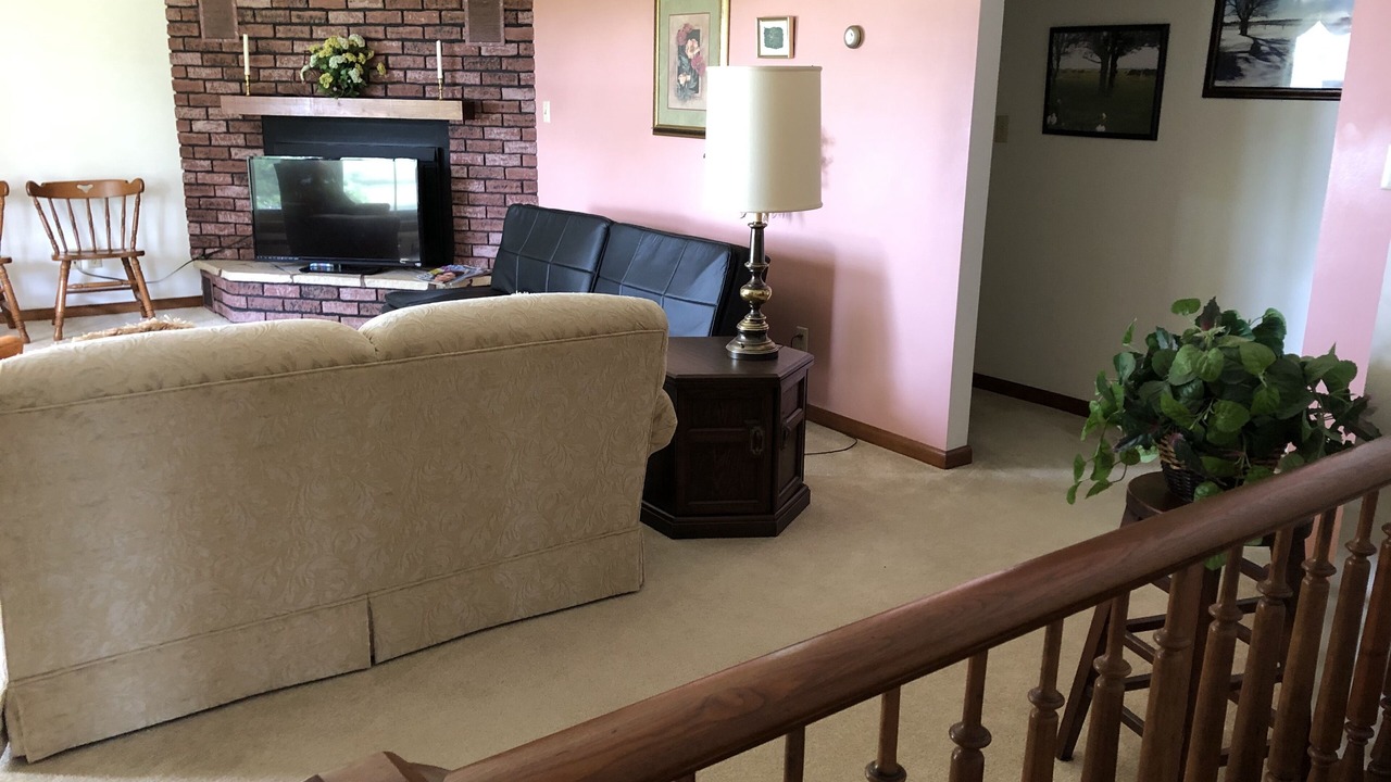 Photo of Livingroom in Oakdale