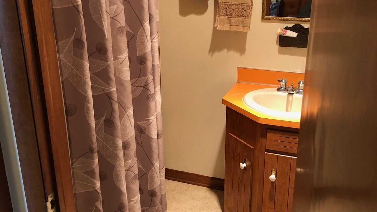 Photo of Bathroom in Oakdale