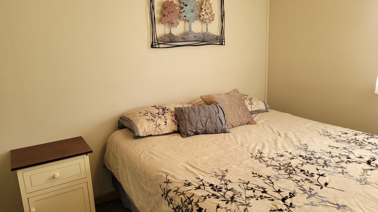 Photo of Bedroom in Newaygo