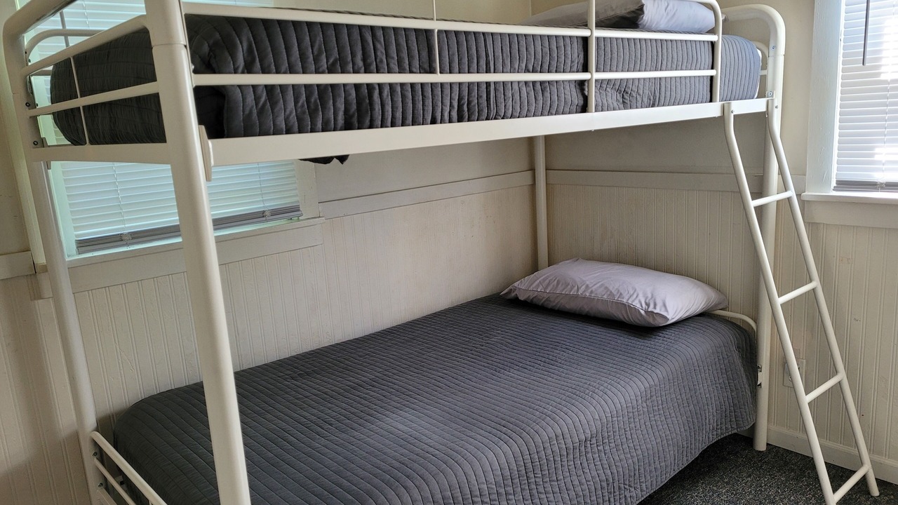 Photo of Bedroom in Newaygo