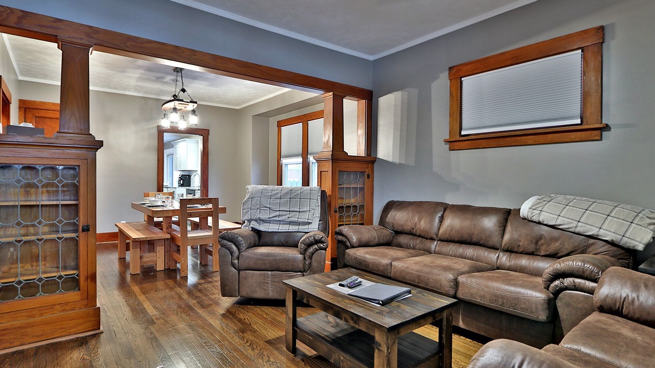 Photo of Livingroom in Southeast Omaha