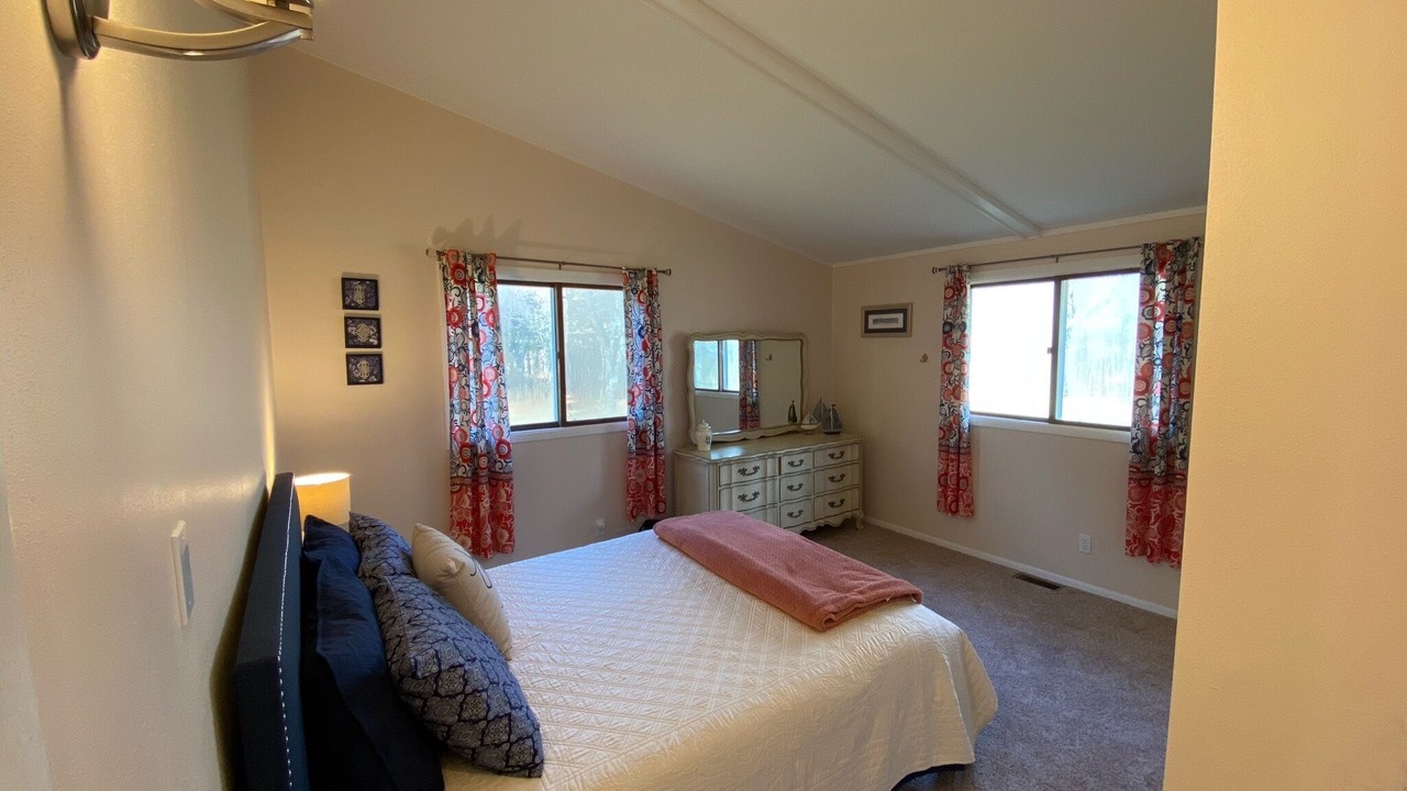Photo of Bedroom in Grand Marais