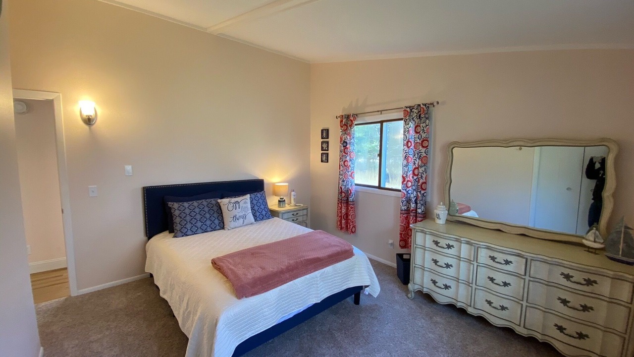 Photo of Bedroom in Grand Marais