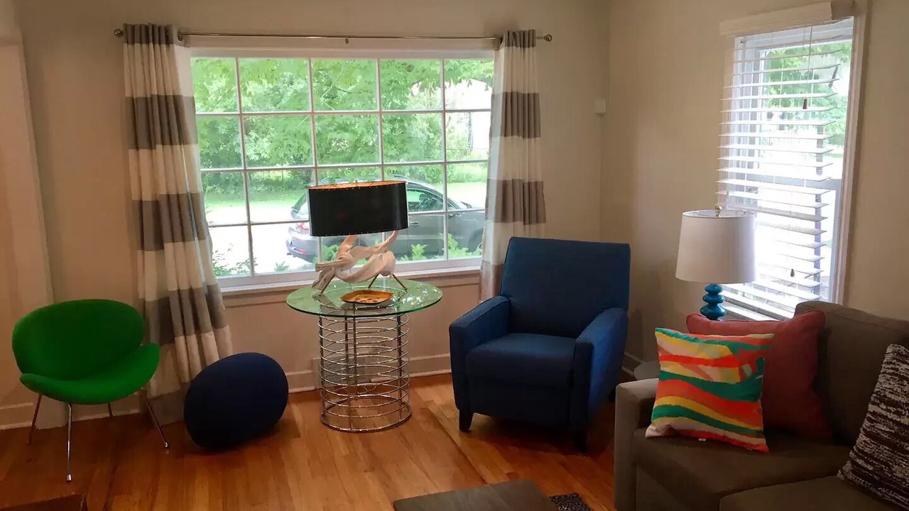 Photo of Livingroom in Evanston