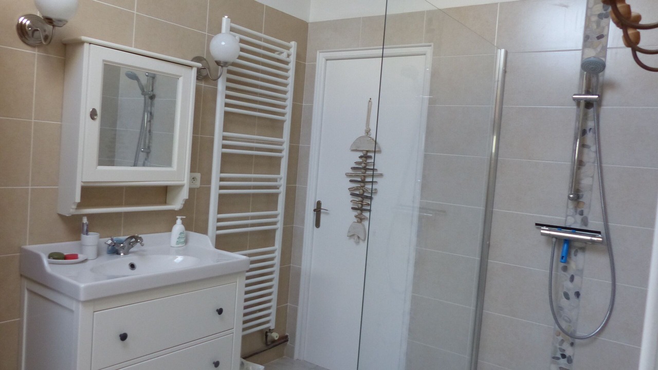 Photo of Bathroom in Locquirec