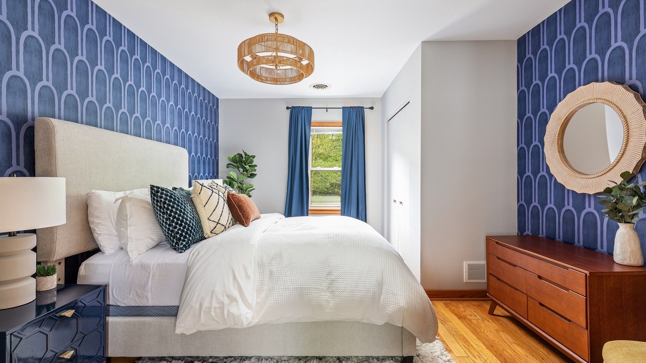 Photo of Bedroom in Covert