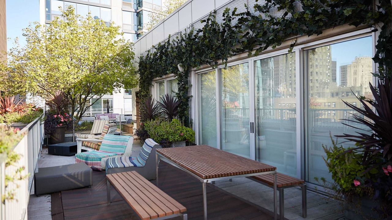 Photo of Patio Balcony in Downtown Chicago