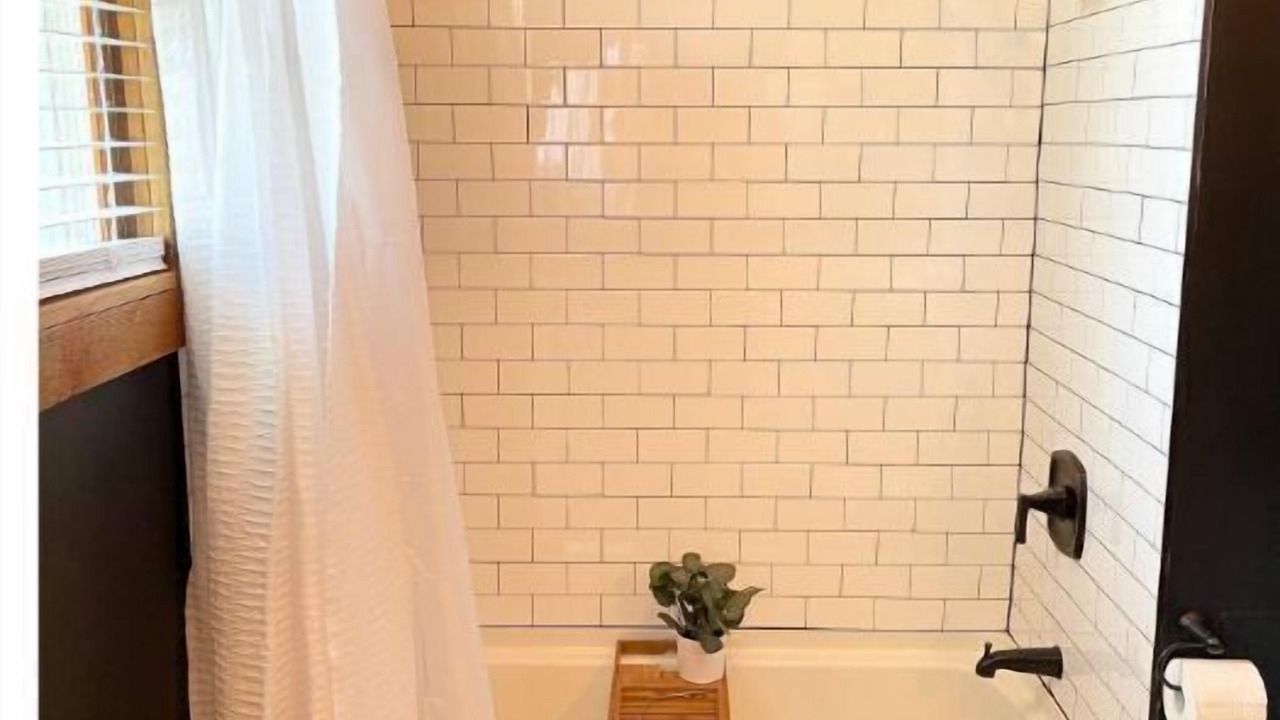 Photo of Bathroom in Graymont