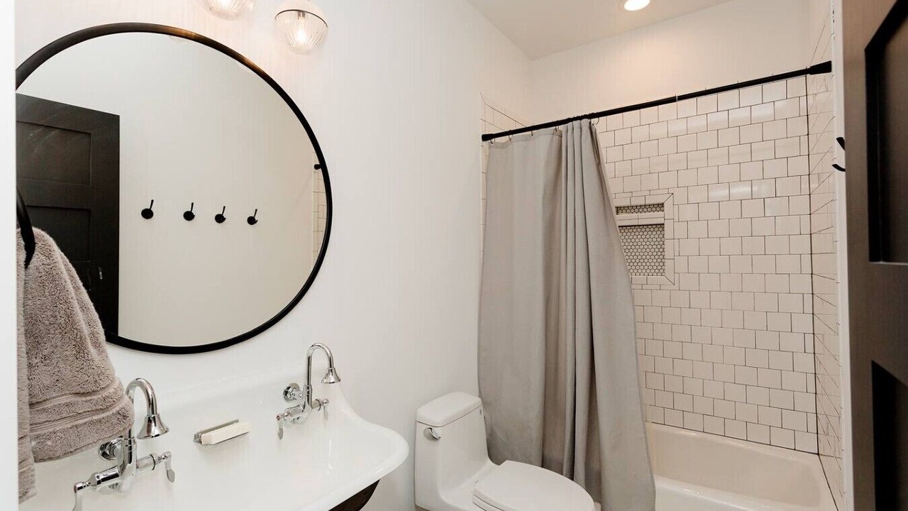 Photo of Bathroom in Grand Beach