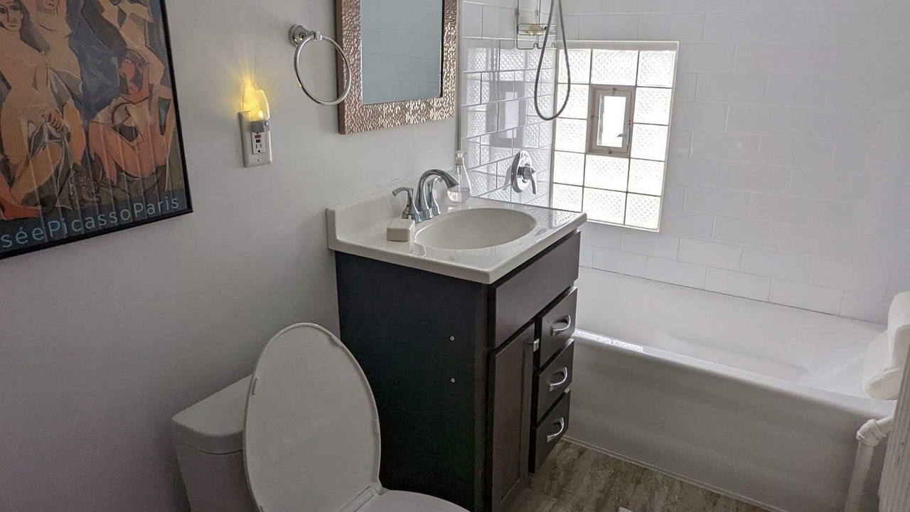 Photo of Bathroom in Washington Heights