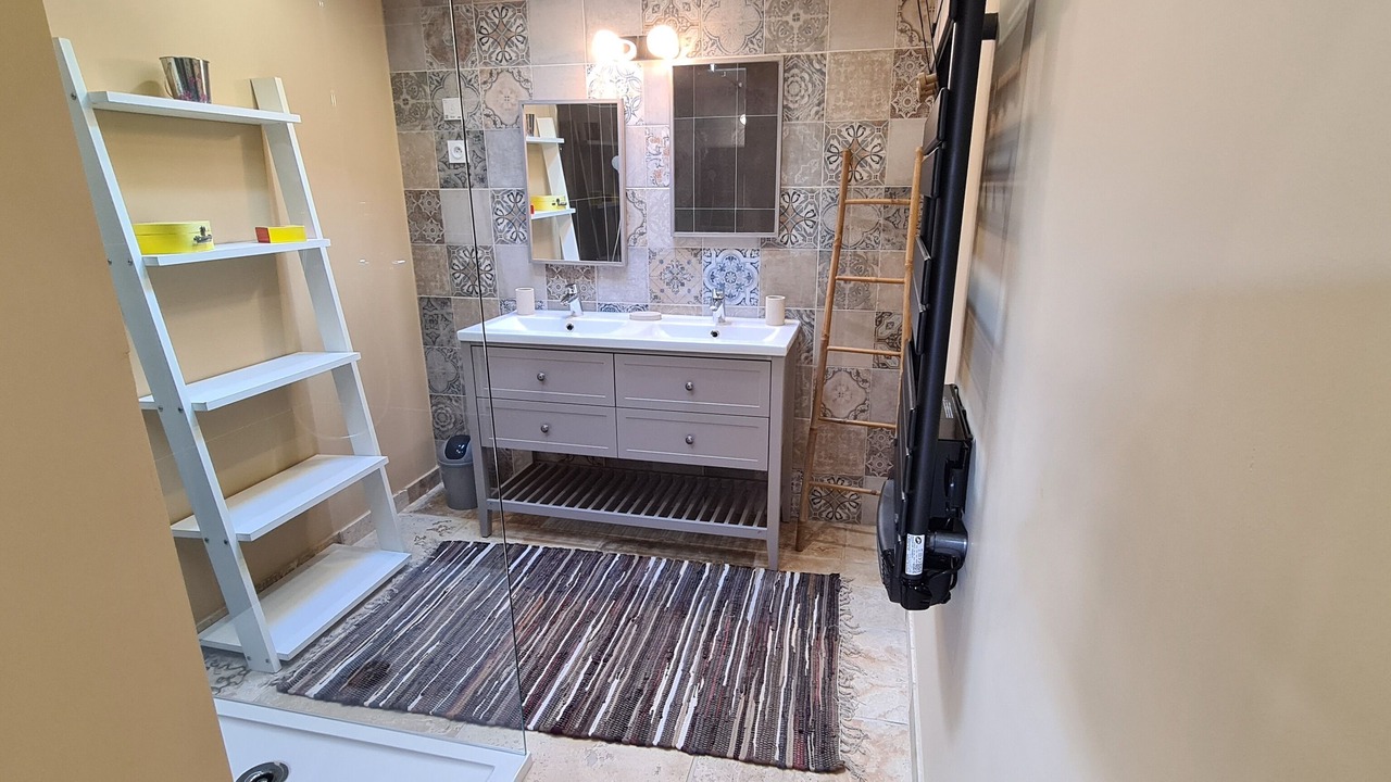 Photo of Bathroom in Beziers