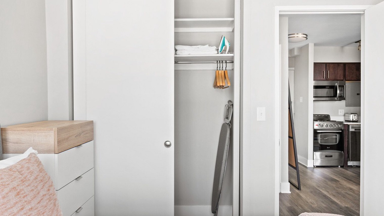 Photo of Bedroom in Edgewater Beach