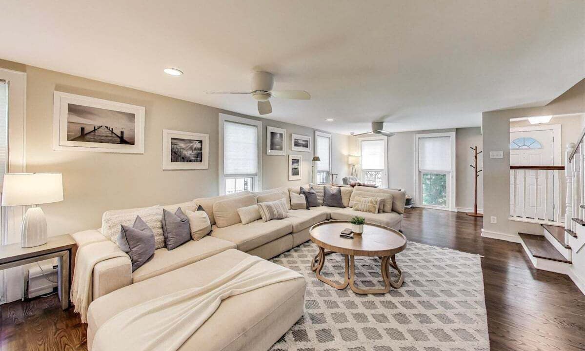 Photo of Livingroom in Lake Geneva