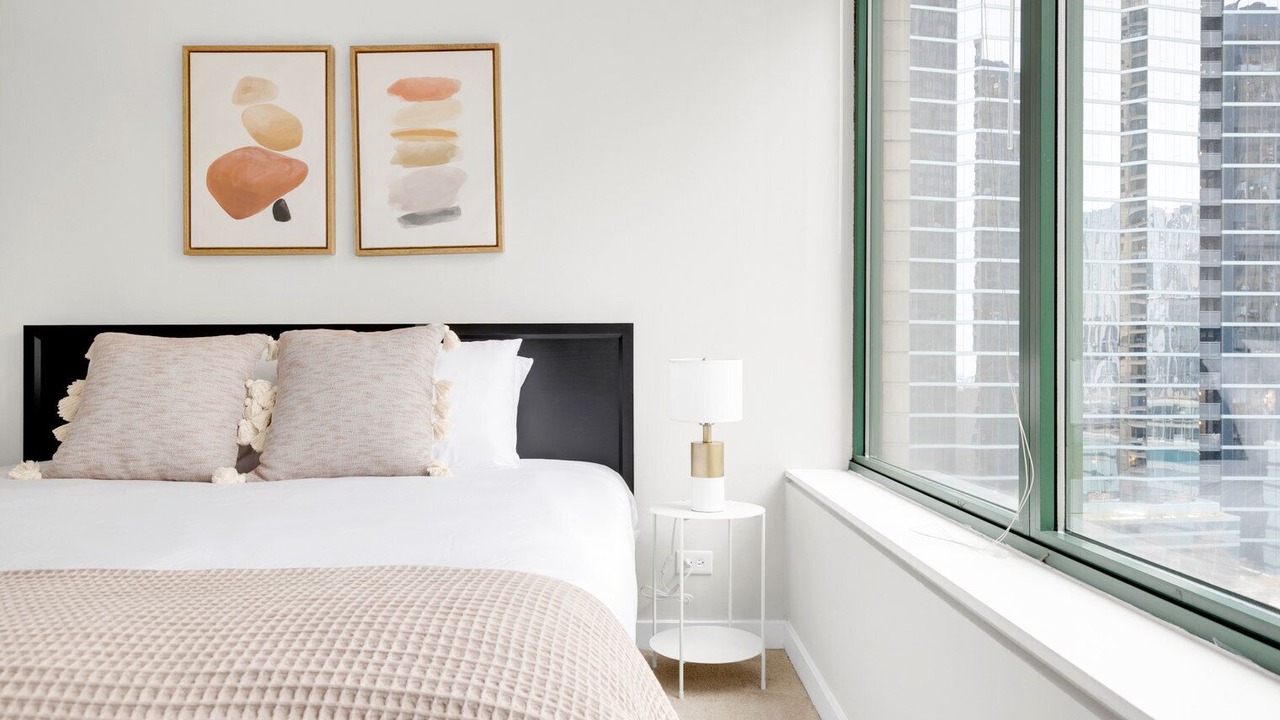 Photo of Bedroom in Streeterville