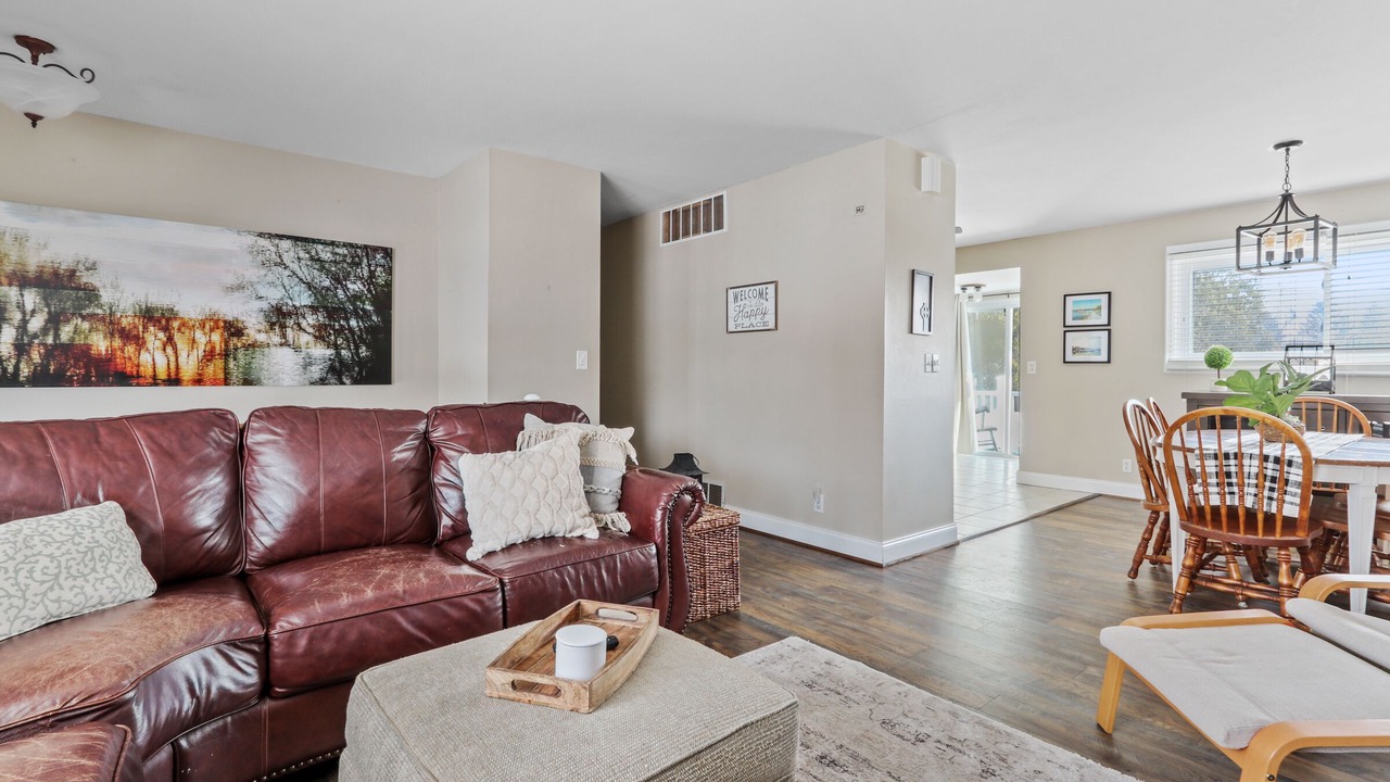 Photo of Livingroom in Lake Geneva