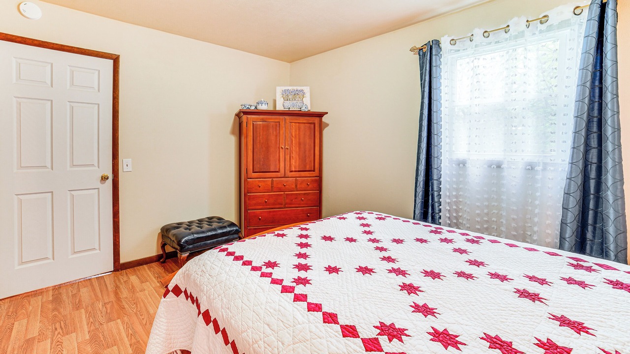 Photo of Bedroom in Peoria Heights