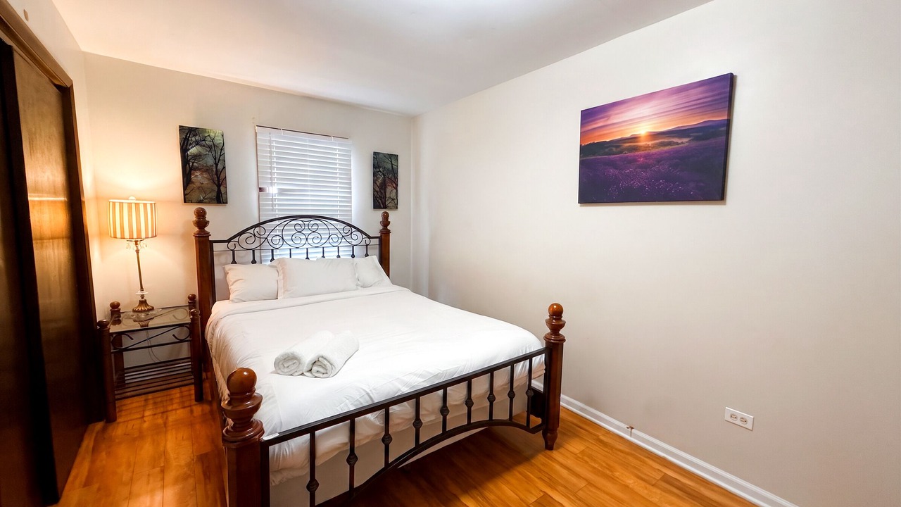 Photo of Bedroom in North Chicago