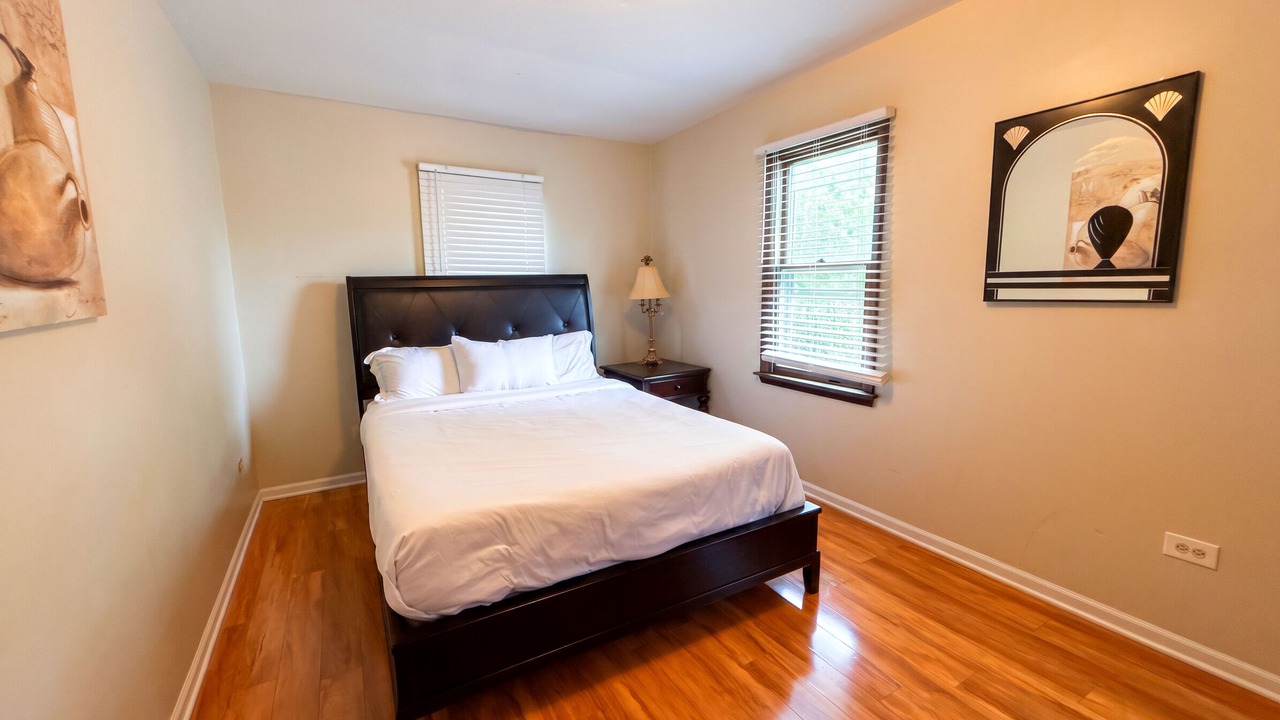 Photo of Bedroom in North Chicago