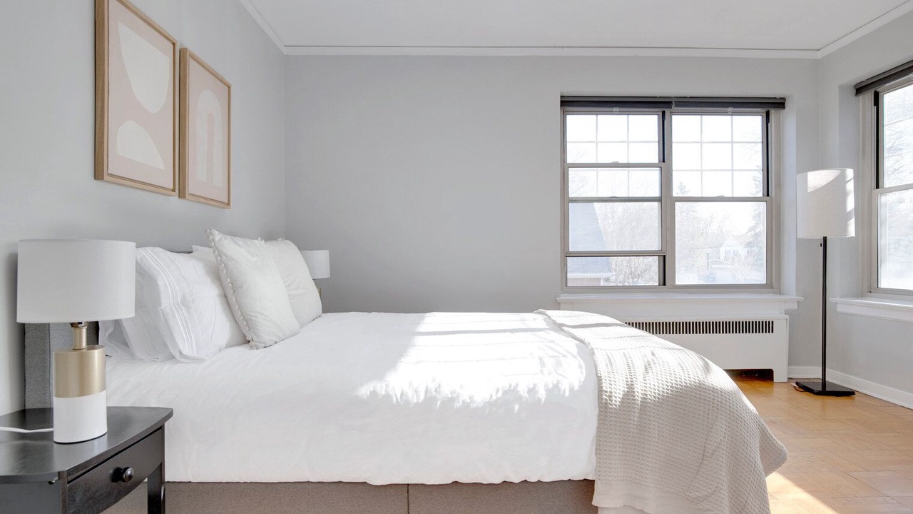 Photo of Bedroom in Evanston