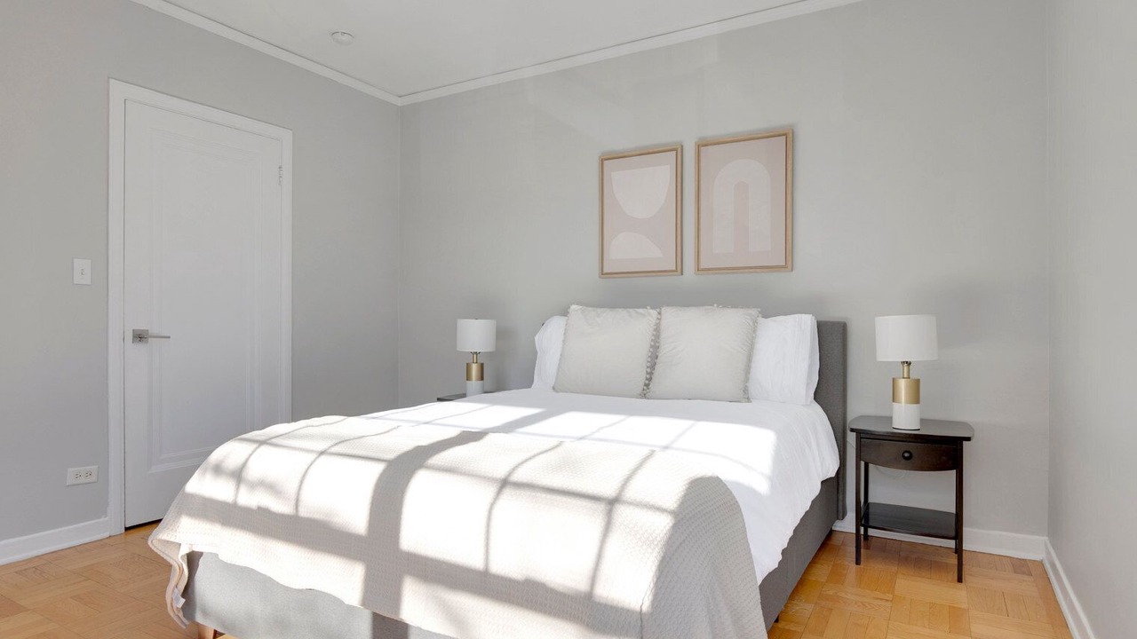 Photo of Bedroom in Evanston