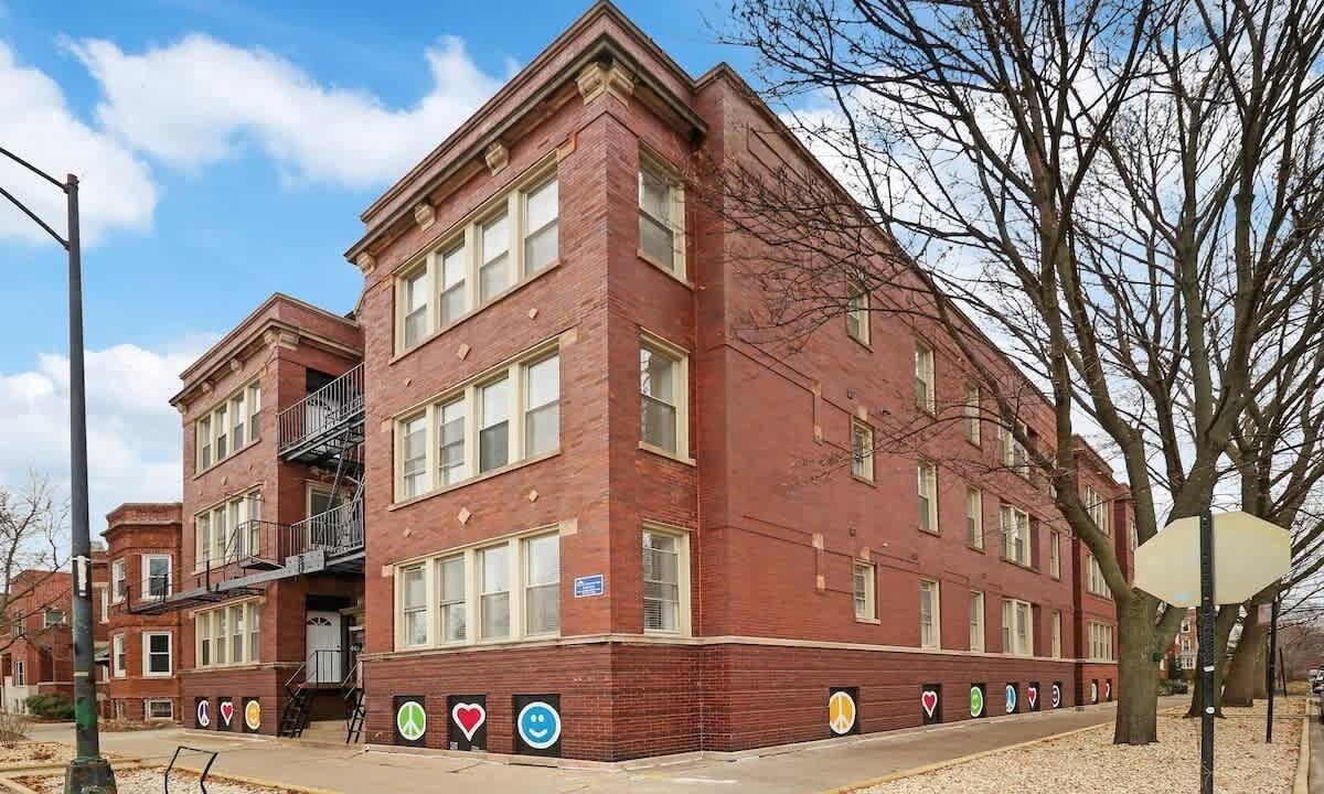 Photo of Outdoor in Andersonville
