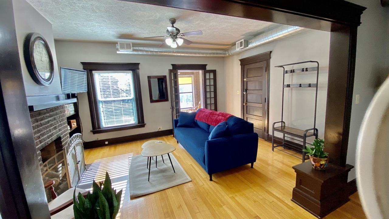 Photo of Livingroom in Midtown