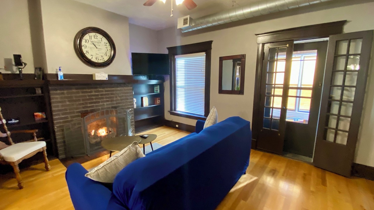 Photo of Livingroom in Midtown