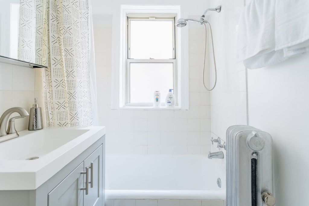 Photo of Bathroom in Ravenswood