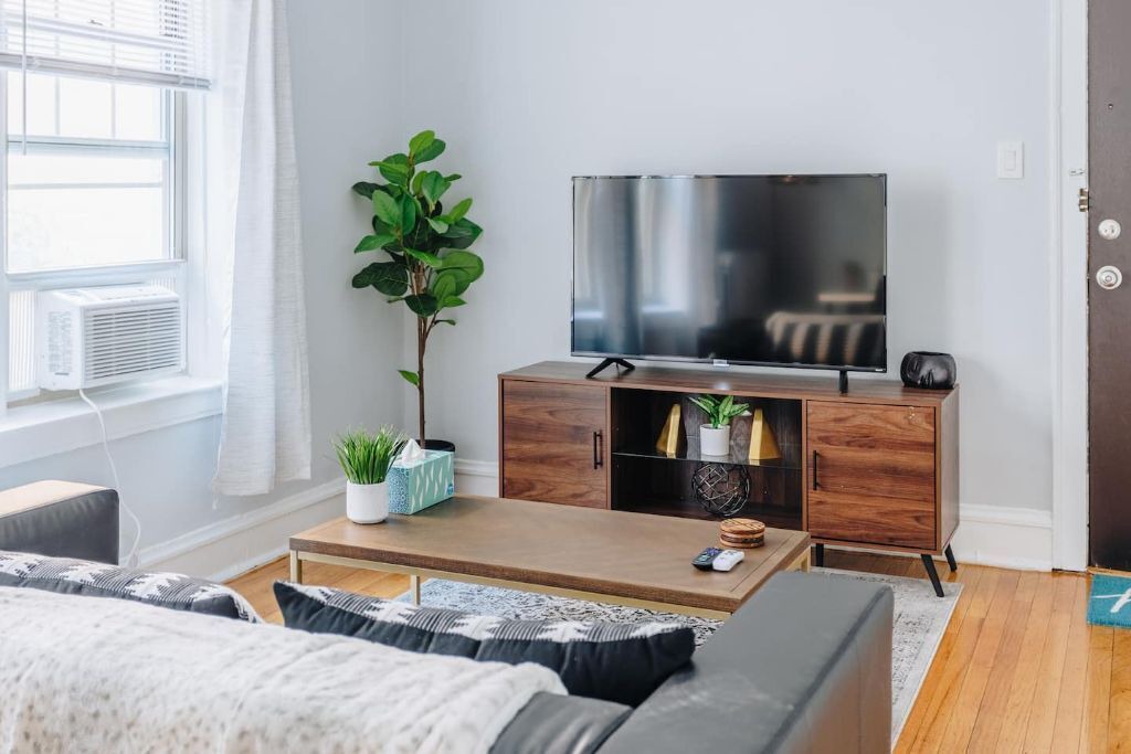 Photo of Livingroom in Ravenswood