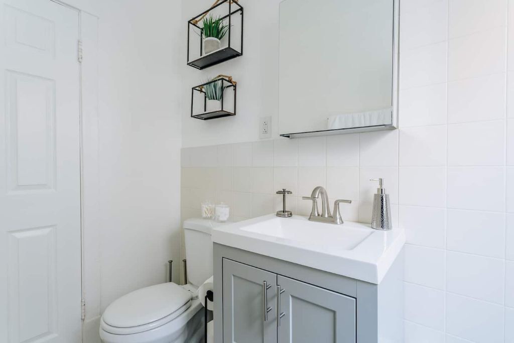 Photo of Bathroom in Ravenswood