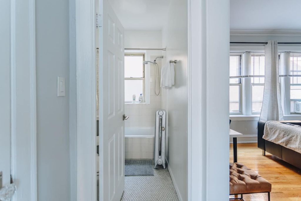Photo of Bathroom in Ravenswood