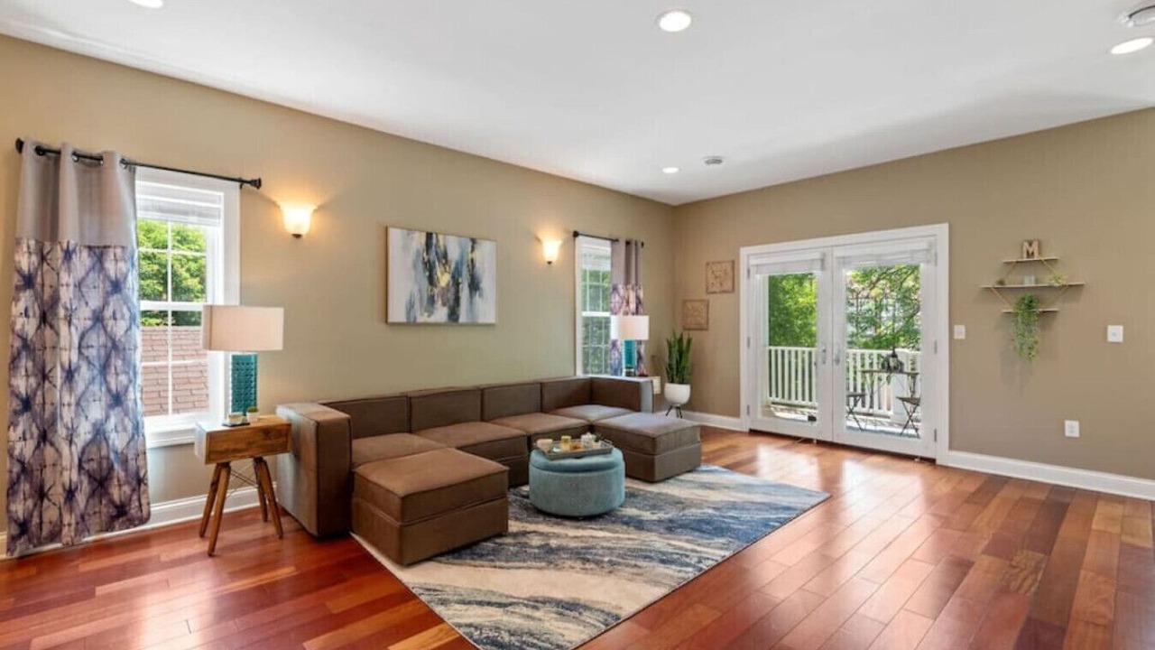 Photo of Livingroom in Brewers Hill