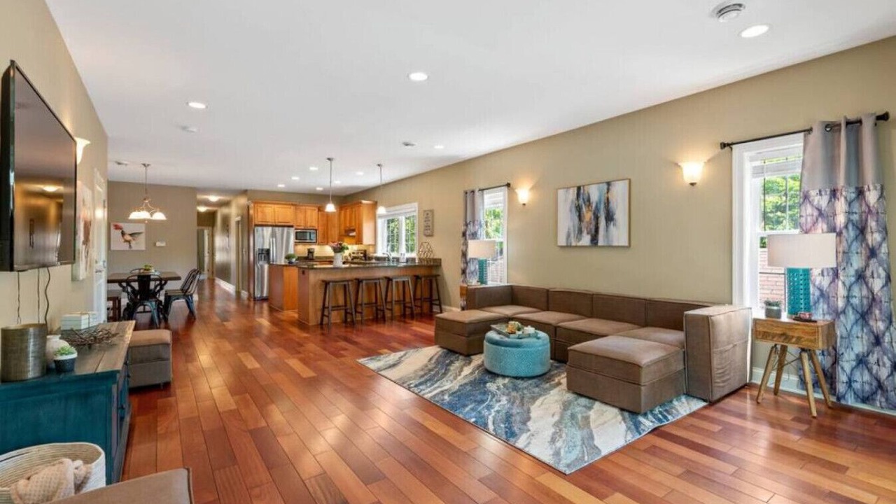 Photo of Livingroom in Brewers Hill