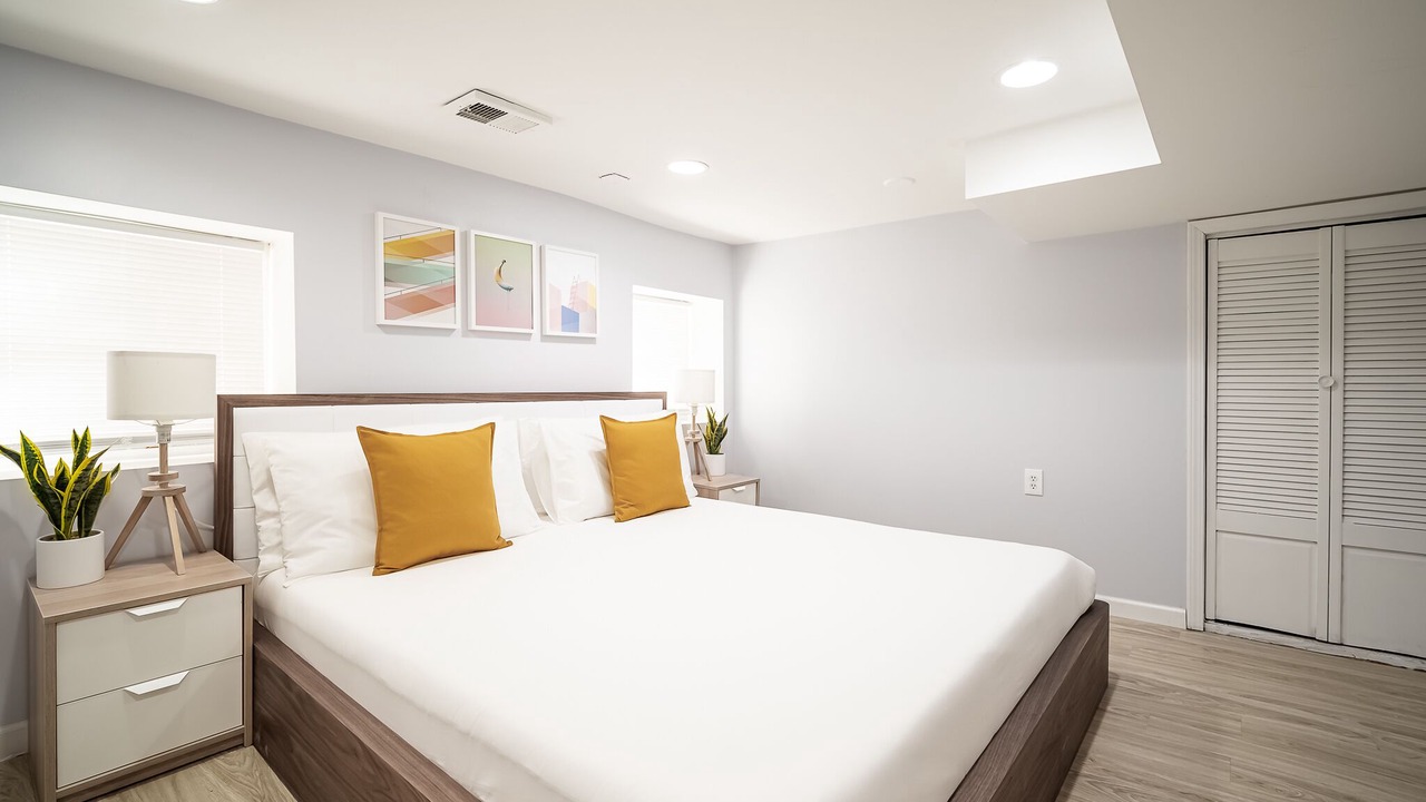 Photo of Bedroom in Logan Square