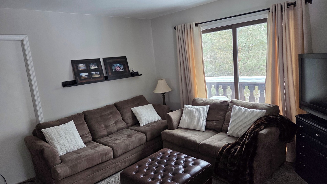 Photo of Livingroom in Harrison
