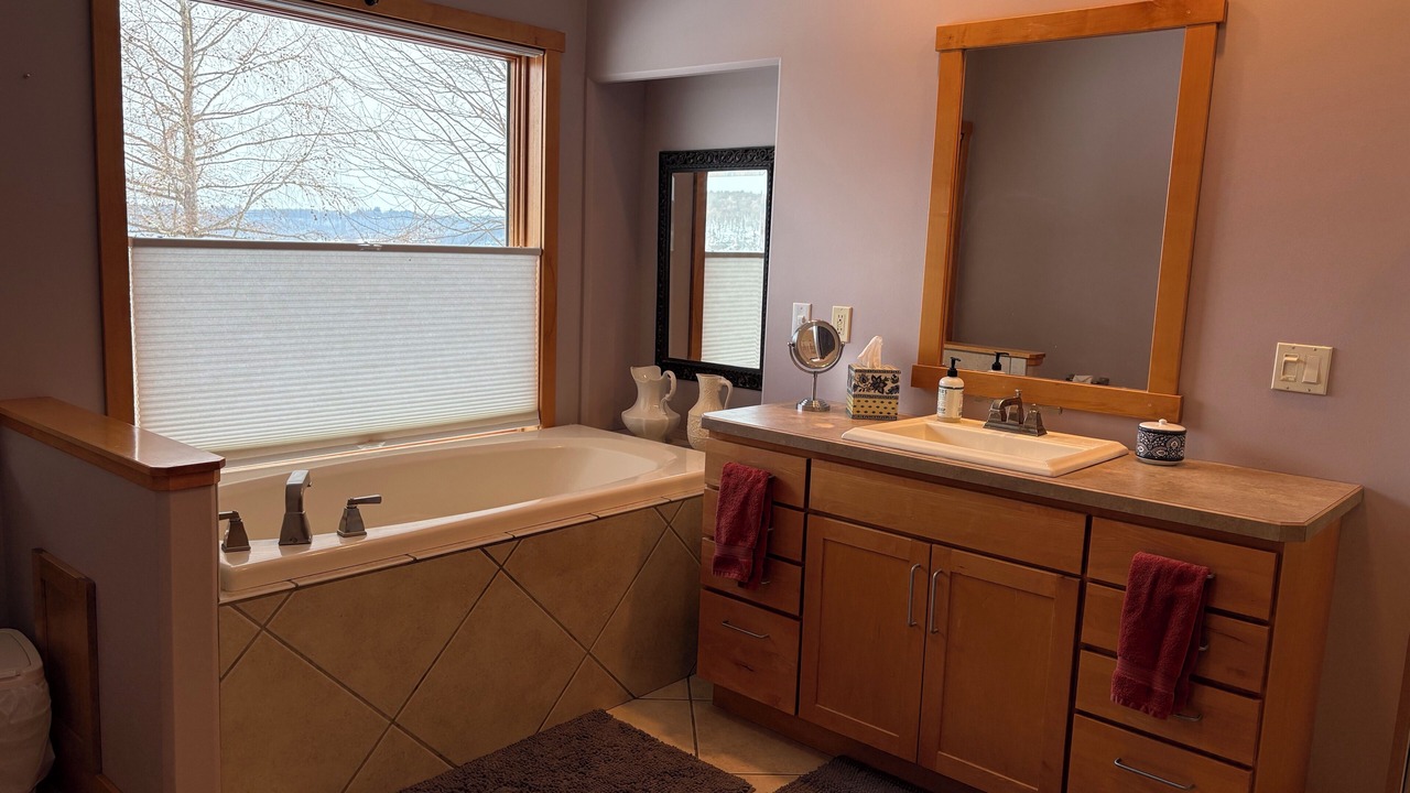 Photo of Bathroom in Decorah