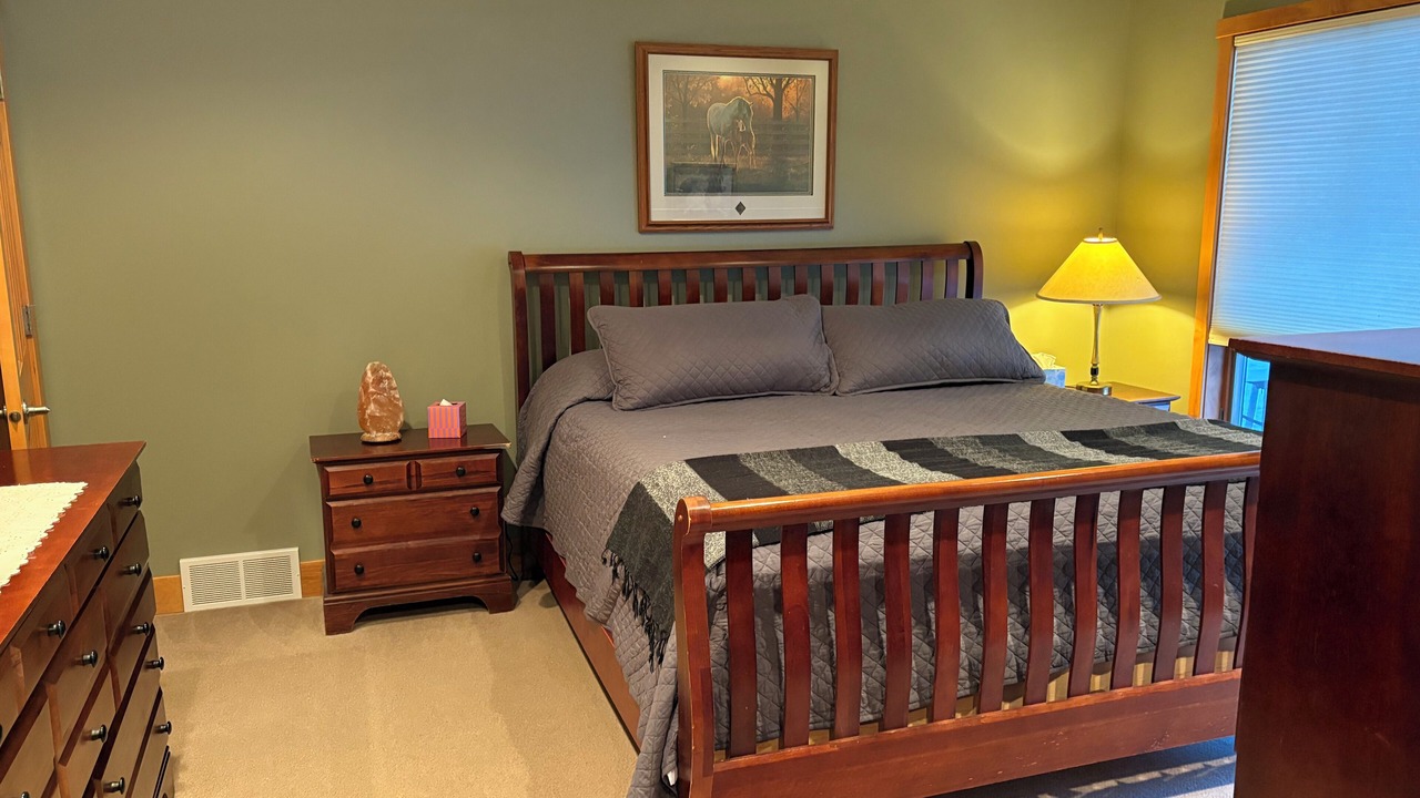 Photo of Bedroom in Decorah