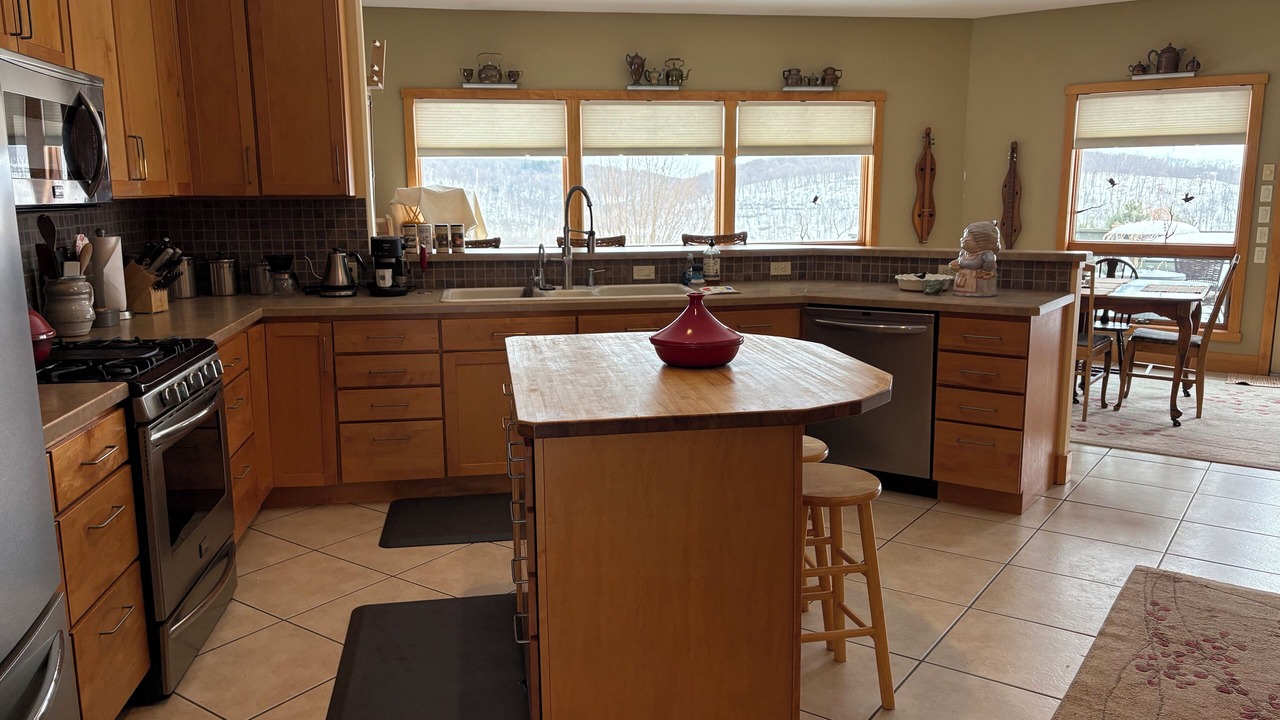 Photo of Kitchen in Decorah