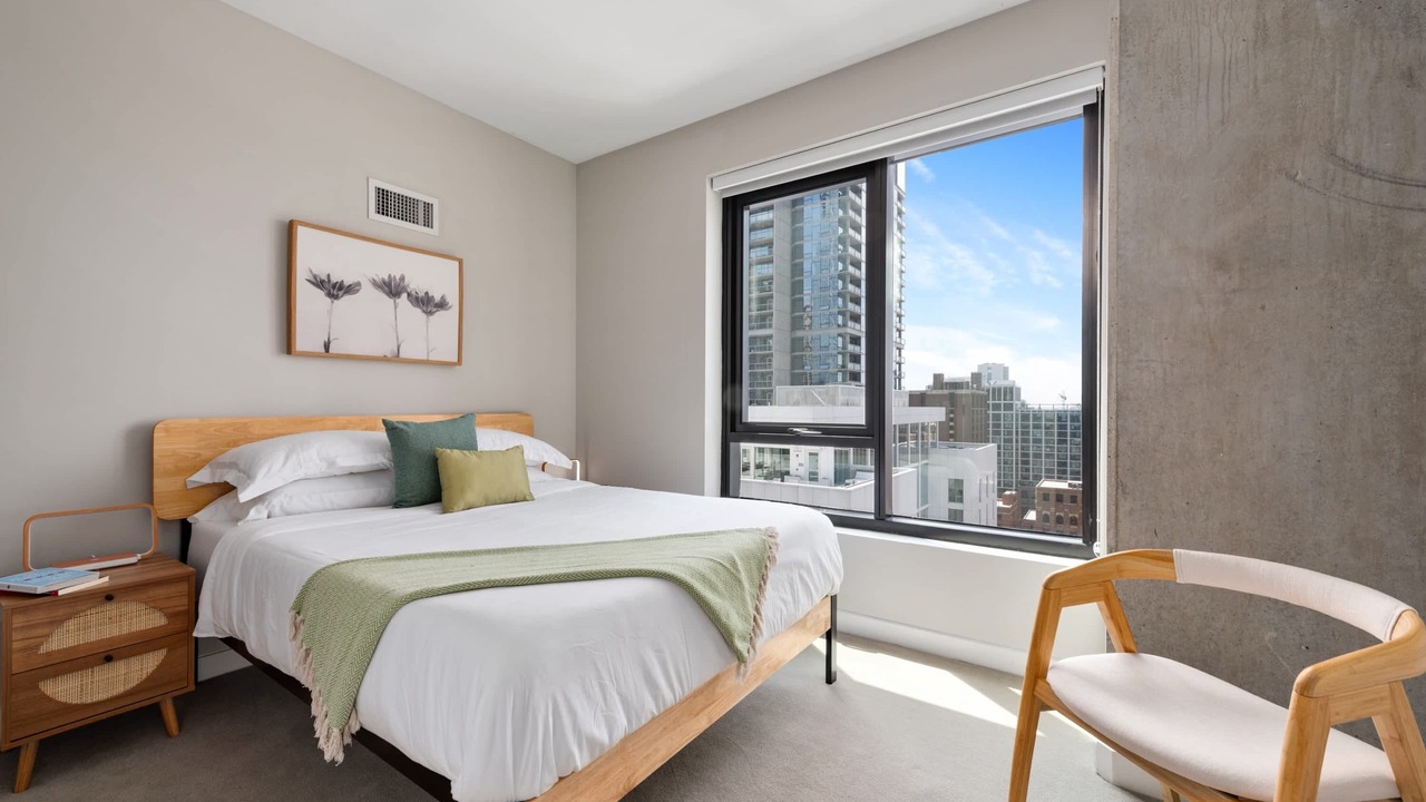 Photo of Bedroom in Near North Side