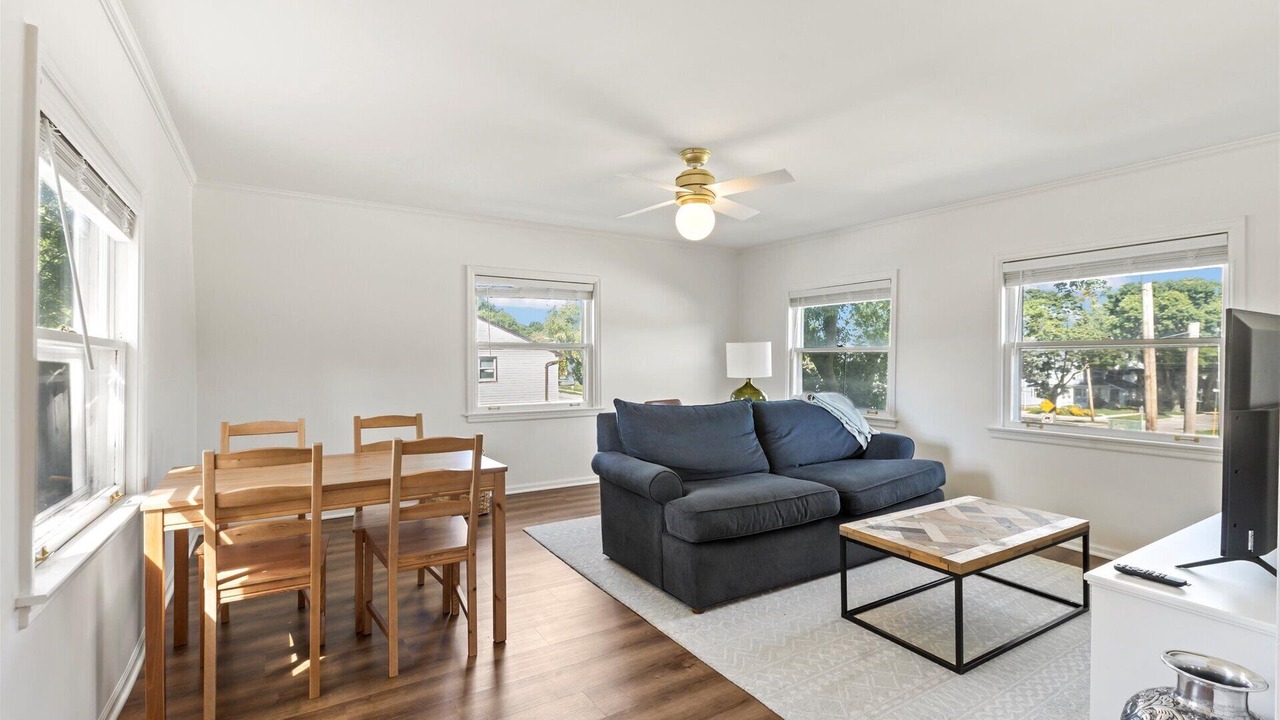 Photo of Livingroom in Wauwatosa