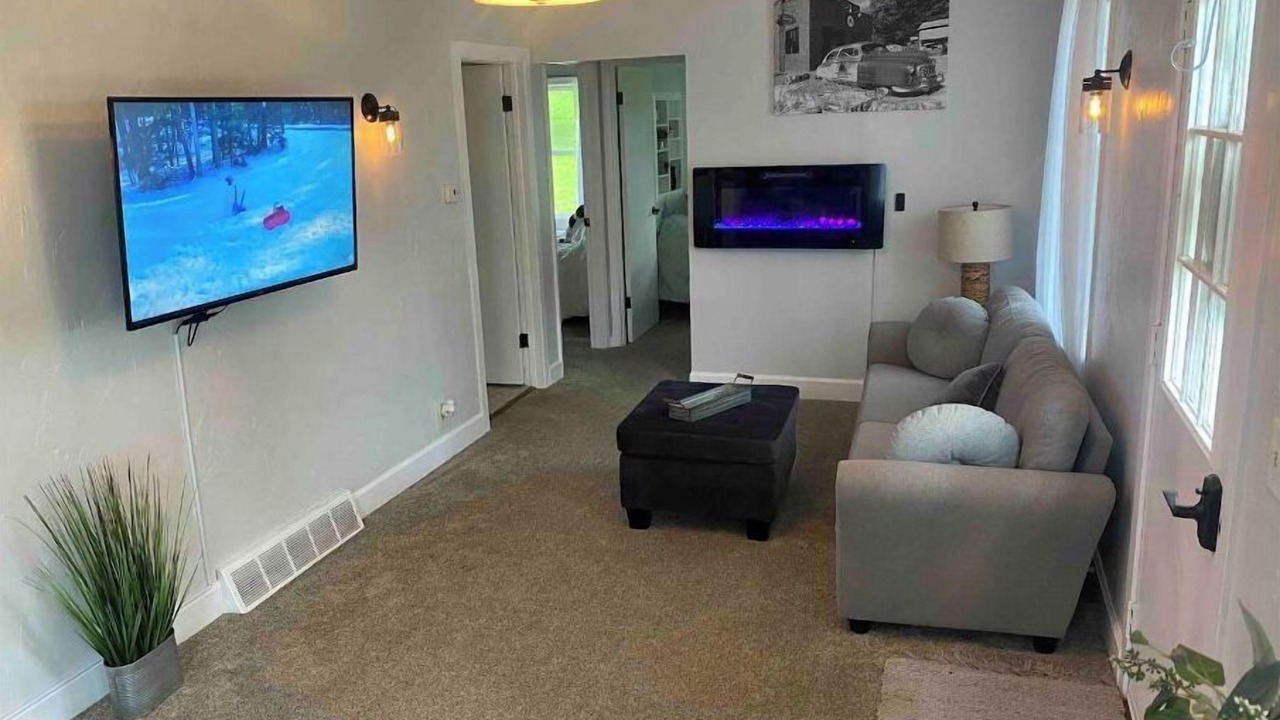 Photo of Livingroom in Le Claire