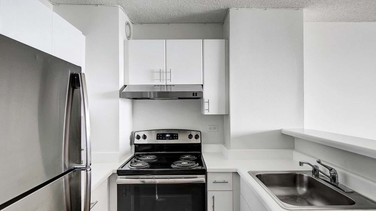 Photo of Kitchen in Streeterville
