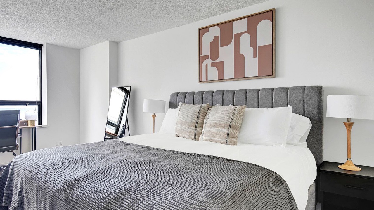Photo of Bedroom in Streeterville