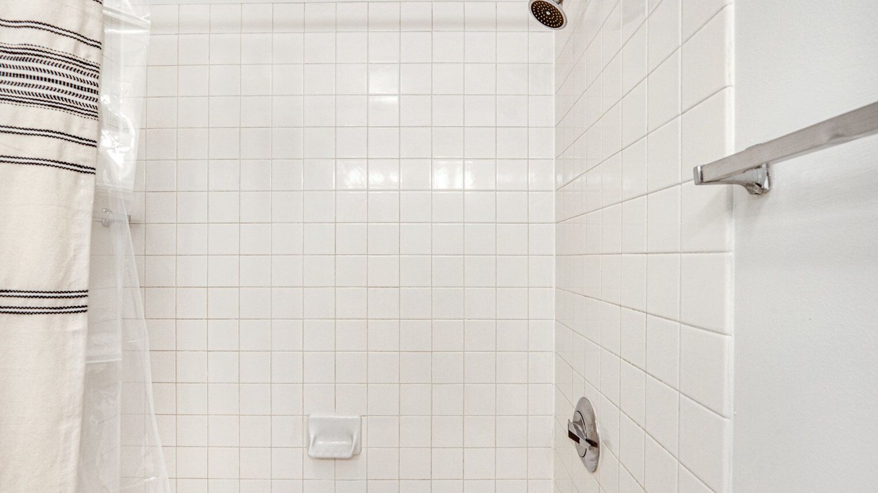 Photo of Bathroom in Streeterville