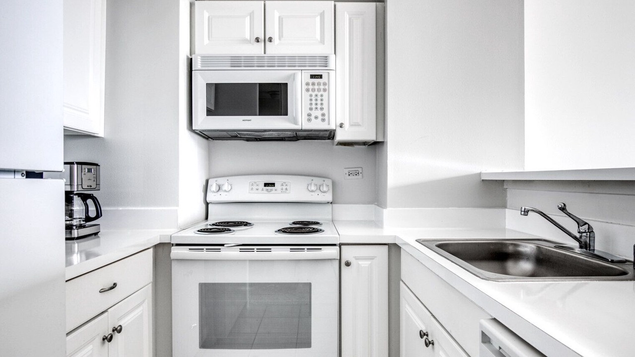 Photo of Kitchen in Streeterville
