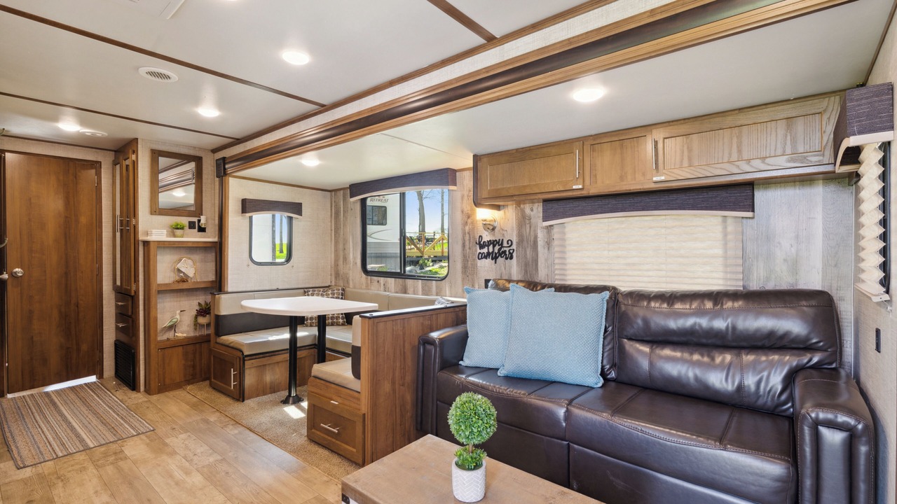 Photo of Livingroom in Langworthy