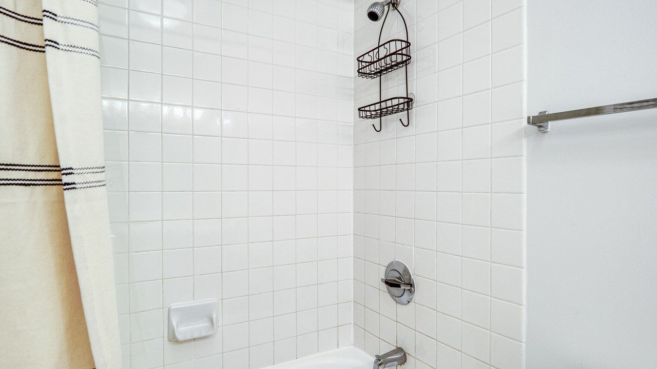 Photo of Bathroom in Streeterville