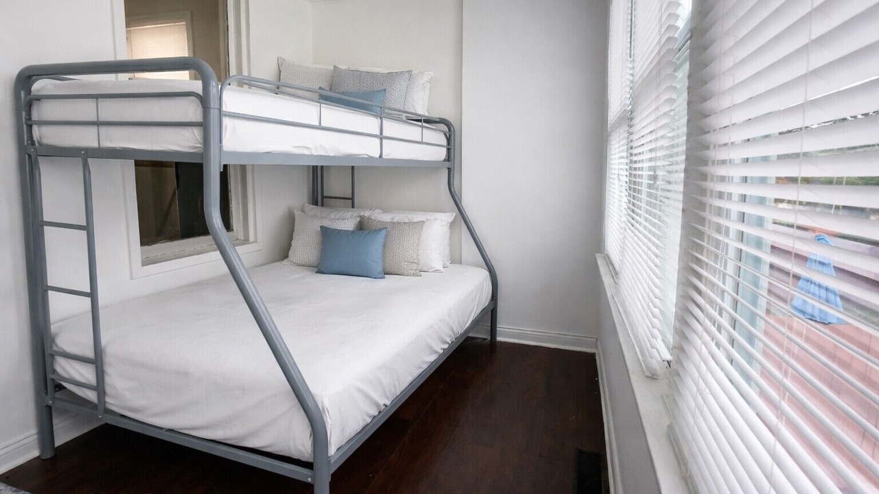 Photo of Bedroom in Hermosa